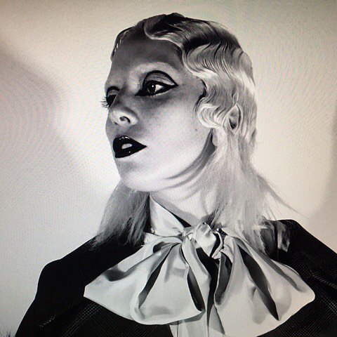 RT @themarcjacobs: Fab portrait of the one and only Gaga by Dan Jackson @kegrand @ladygaga #fashion https://t.co/ocOXLTJqTU