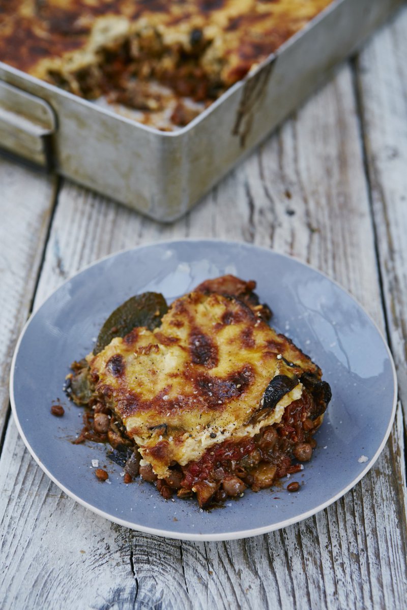 I've taken a classic moussaka and transformed it into a #veggie delight! https://t.co/rBllnAwOAi #RecipeOfTheDay https://t.co/v42bzUyjo7