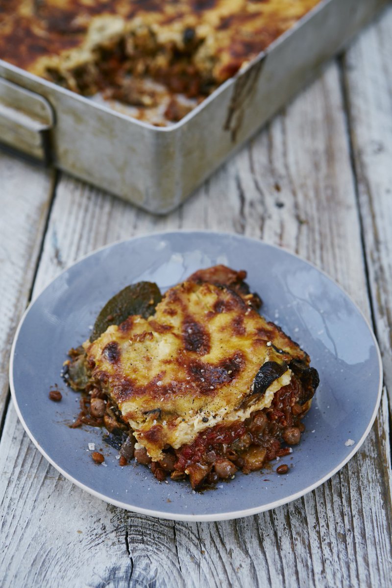 I've taken a classic moussaka and transformed it into a #veggie delight! https://t.co/rBllnAwOAi #RecipeOfTheDay https://t.co/v42bzUyjo7