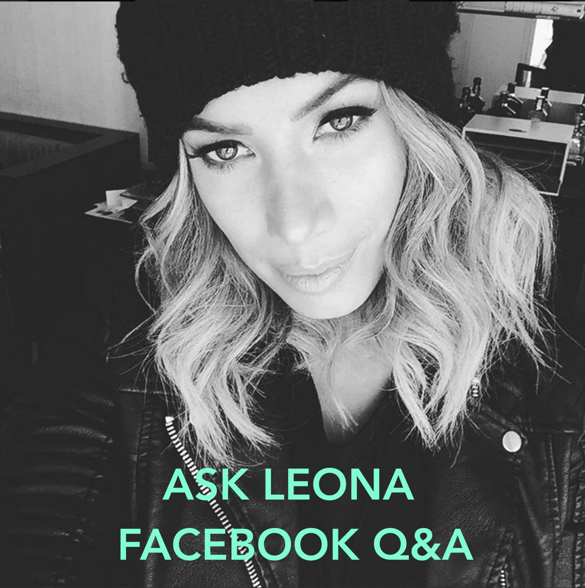 Hi everyone, the Q&A is now live!!  Head over to my Facebook page and let's chat xx https://t.co/yg9TsmbhkE https://t.co/b4tY2eQ8xq