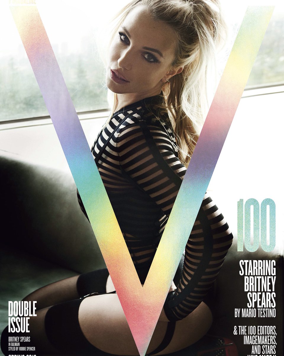 On stands this week!! @vmagazine and @MarioTestino know how to make mag cover magic. ???? #V100 https://t.co/FnYeWFC9OO