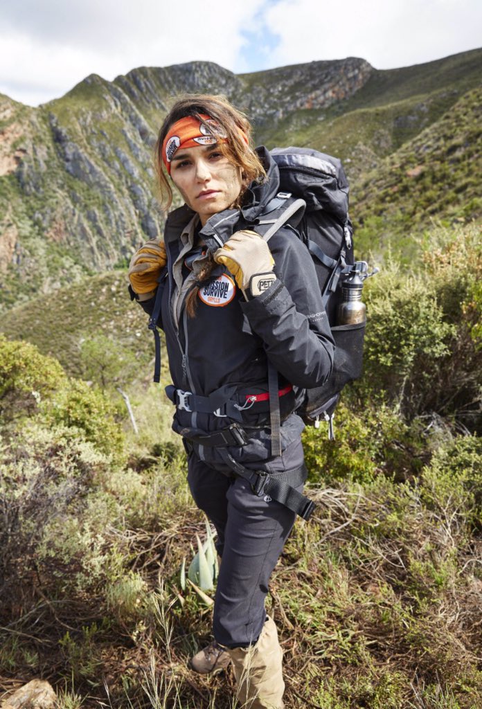 RT @SamanthaBarks: Who is watching #MissionSurvive @BearGrylls @ITV https://t.co/XBqIoTf8Ed