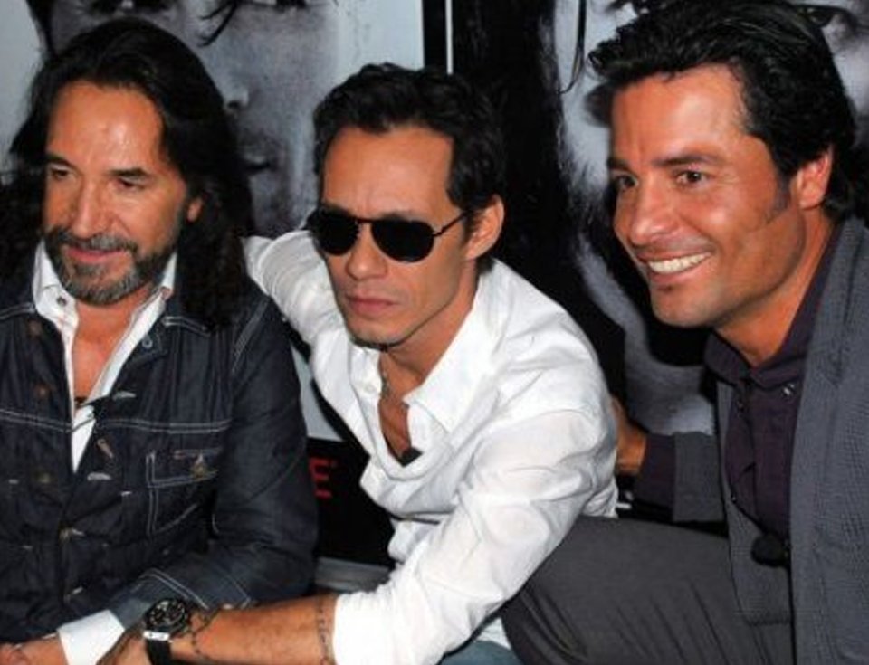 Grandes momentos junto a dos #gigantes @MarcoASolis @CHAYANNEMUSIC // Great moments with these two #gigante2 #TBT https://t.co/qzxEjA0fFf