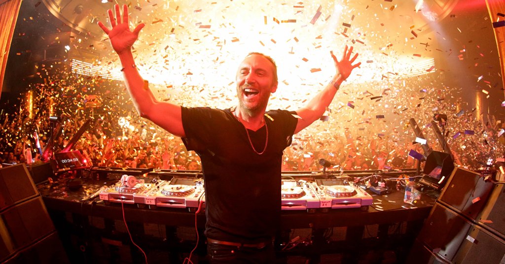 VEGAS incoming for the 1st night of my residency @XSlasvegas - r u ready?! https://t.co/1xnSJJFxx8