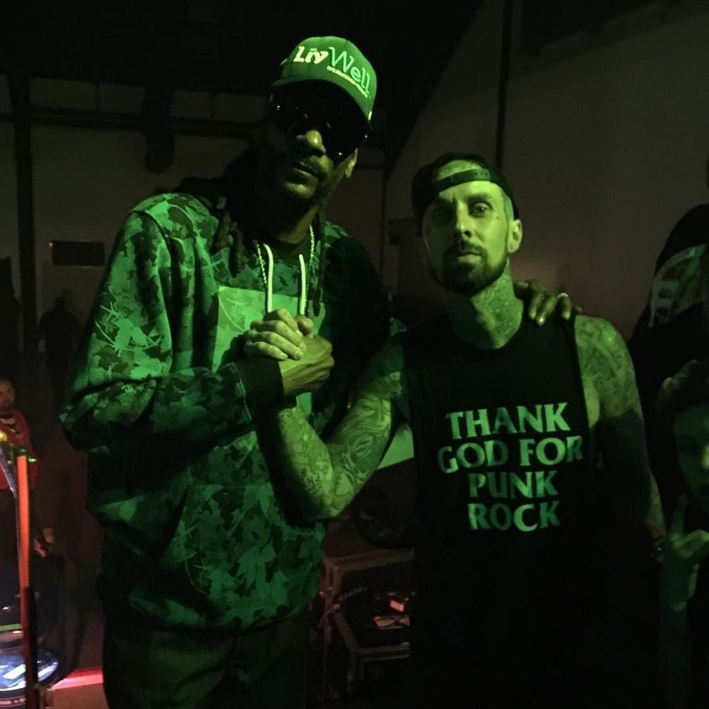 @travisbarker ✨????????✊???? https://t.co/CvioHMZukh