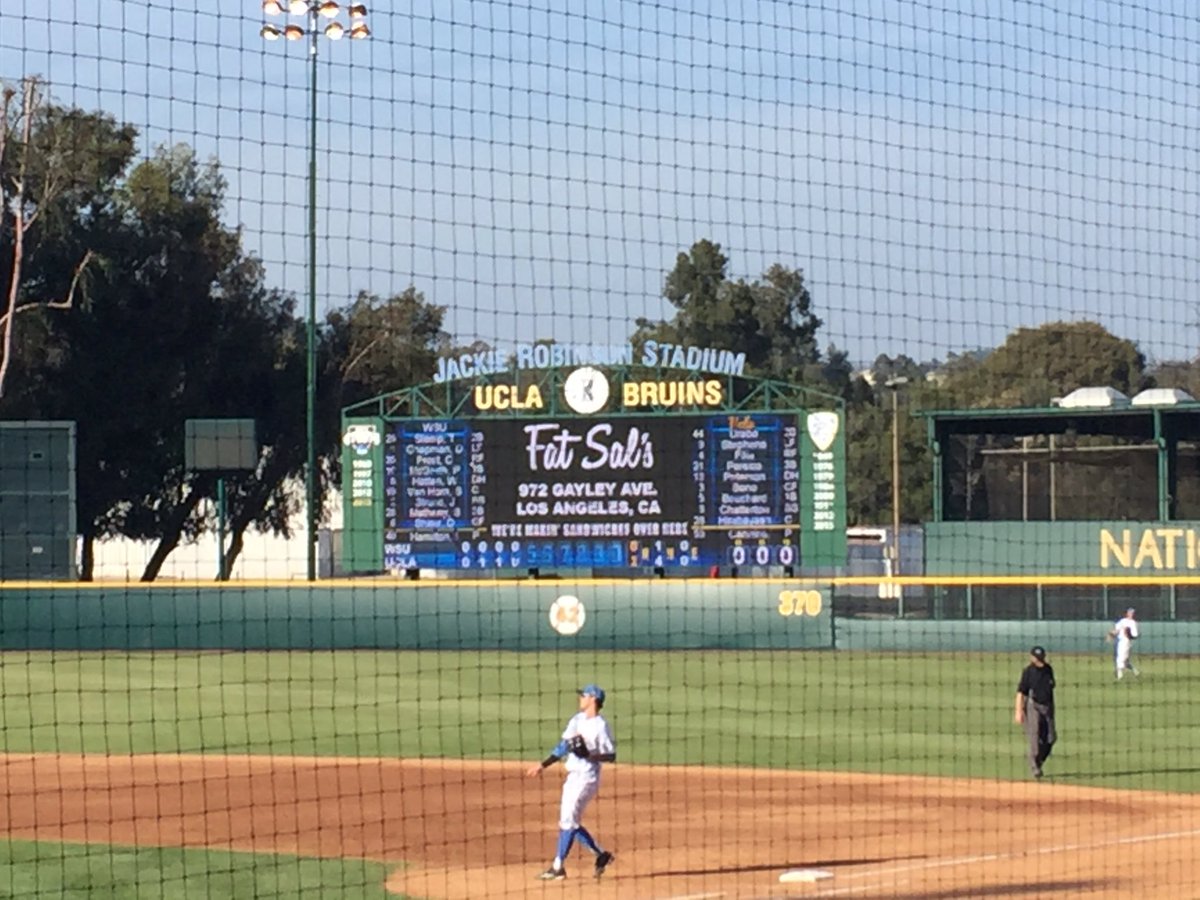 RT @EddieMata: Watching @UCLABaseball game. Somebody won a @fatsalsdeli Sandwhich @jerryferrara https://t.co/XMxc0jGleC