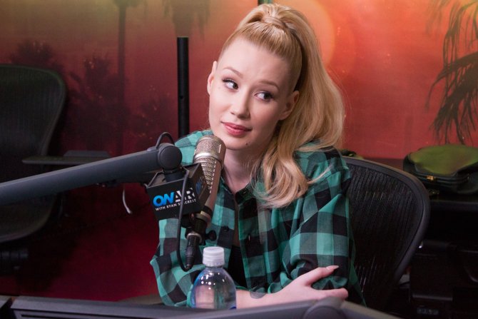 RT @1027KIISFM: Who else is still jamming to @IGGYAZALEA's #TEAM?!  https://t.co/oPhcpgdIP4 https://t.co/3GCwvqkID5