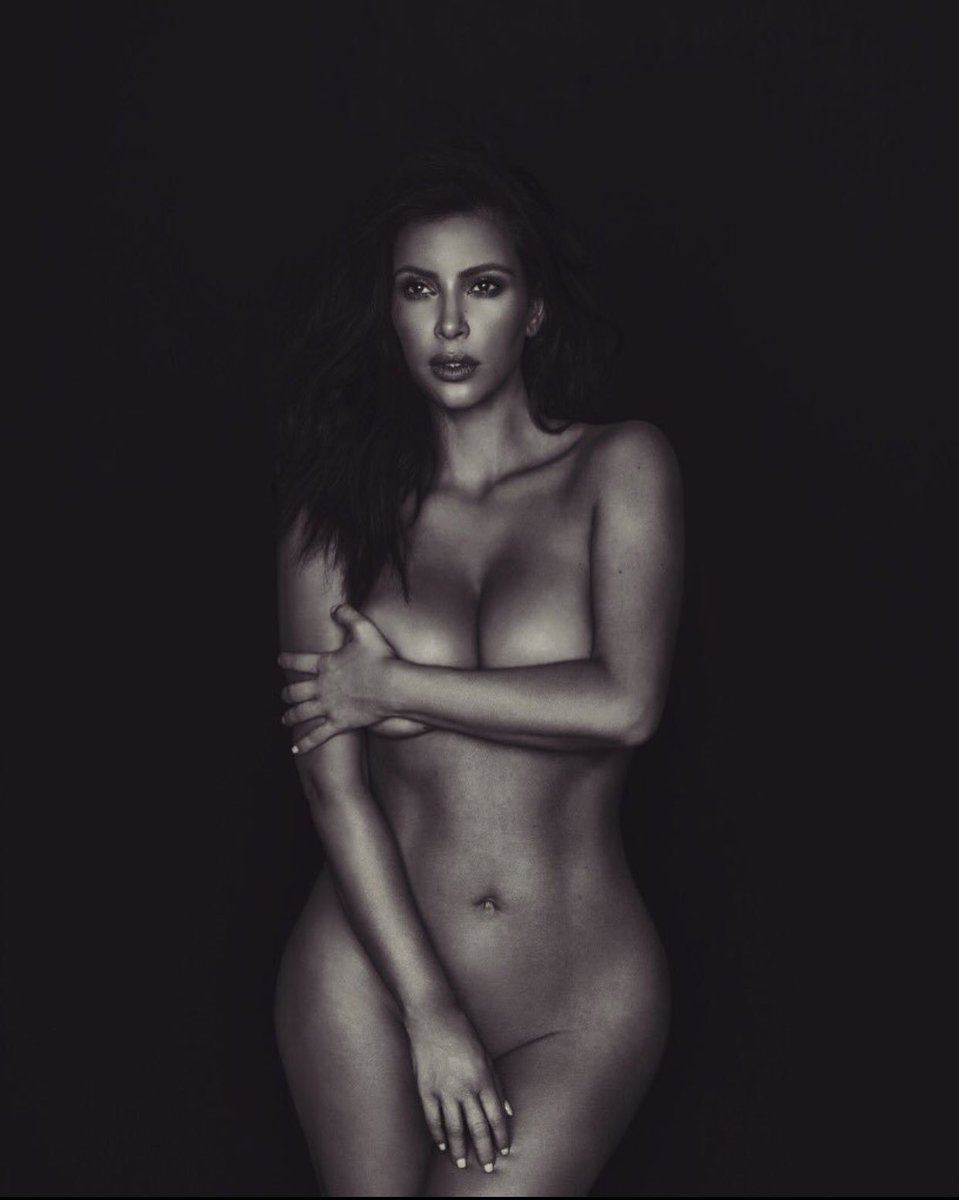 Love yourself ???? @KimKardashian https://t.co/JAm27b64nT