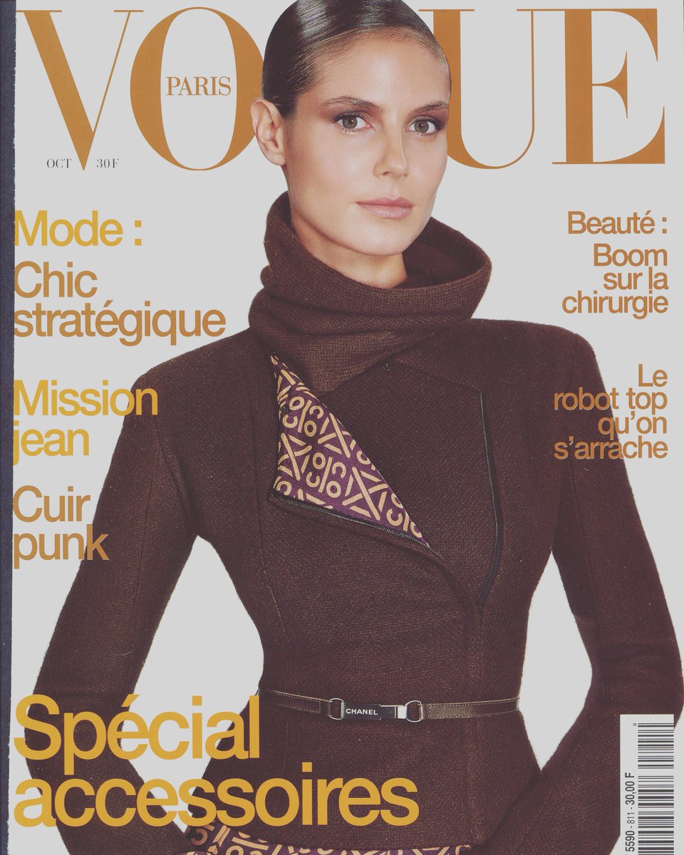 October 2000 , French Vogue ???? https://t.co/hYweChHN5O