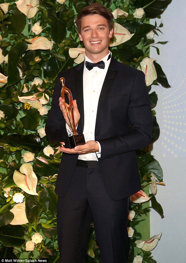 Congratulations @PSchwarzenegger! I love you and I'm so proud of you for your international newcomer award! https://t.co/qWpmrR5zeD