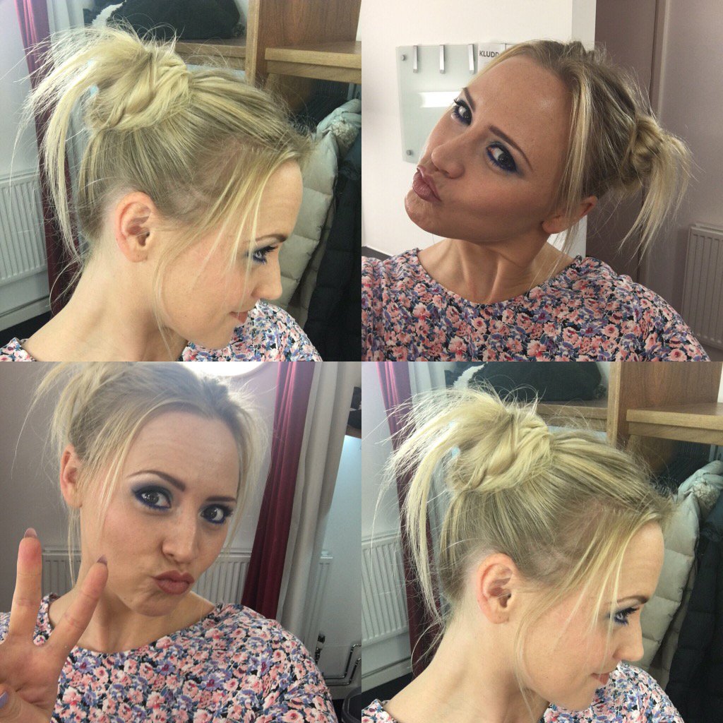 RT @amywalsh27: Tracy's channelling my fave Spice Girl @EmmaBunton today 
@emmerdale thanks @Kazzy_Kaz. Remember @KimberleyJWalsh?! https:/…