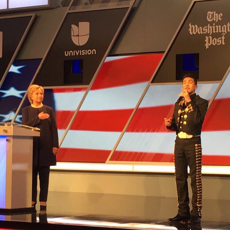 Watching @selcharrodeoro singing the National Anthem at the Democratic Debate here in Miami! https://t.co/dDdDBPeo6n