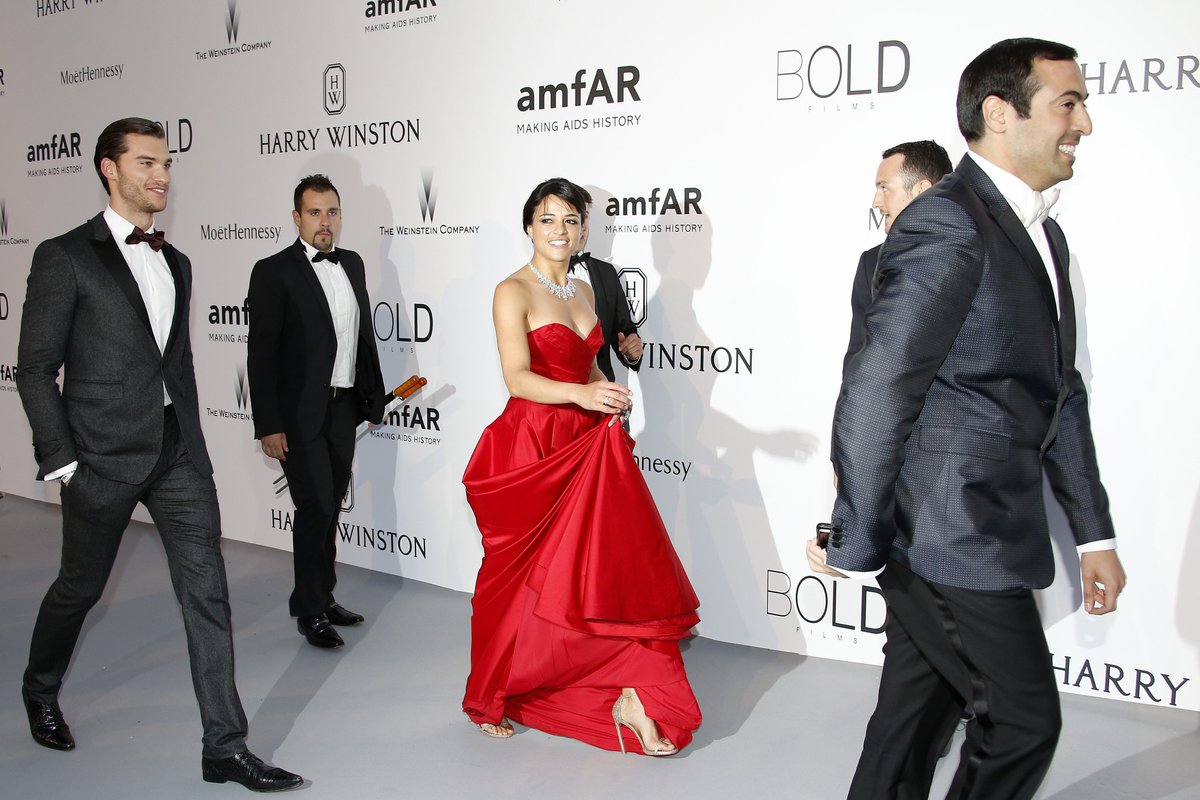 RT @amfAR: #TBT to this shot of our longtime supporter @MRodOfficial. We can't wait for her to join us for #amfARHongKong! https://t.co/mRs…