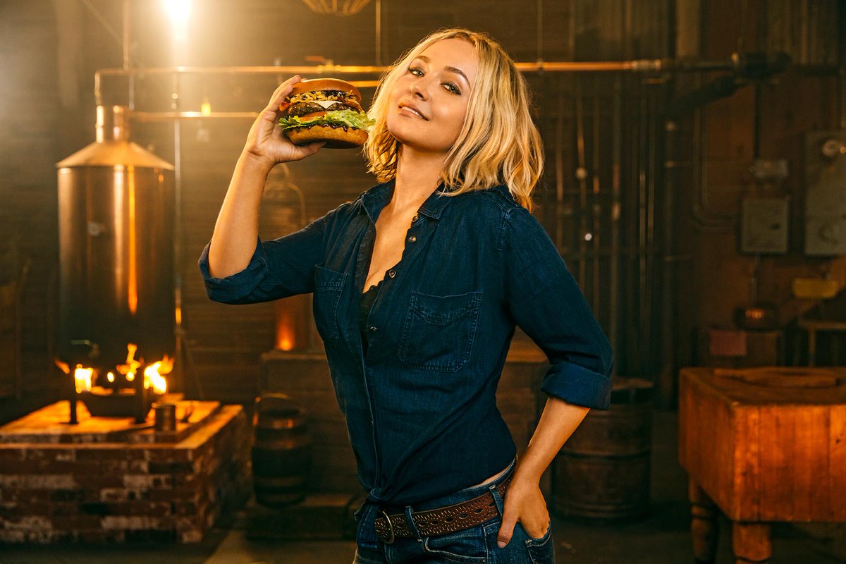 It's about time for some of my secret ingredient @carlsjr @hardees #ad #MoonshineBurger https://t.co/gRMMfi1iyF