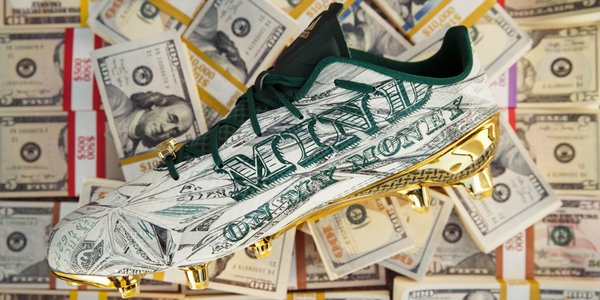 RT @BleacherReport: Snoop Dogg and @adidasFballUS come together to design a money-inspired cleat https://t.co/ZBu1vxj12s https://t.co/Qsb9a…