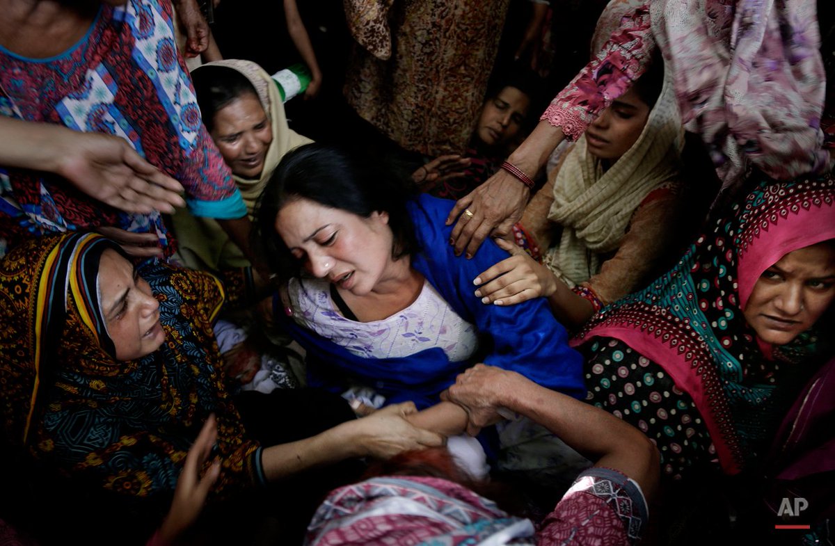 RT @AP_Images: Women try to comfort a mother who lost her son in bomb attack in #Pakistan. #APPhoto by K.M. Chaudary https://t.co/taPEzxMpvi