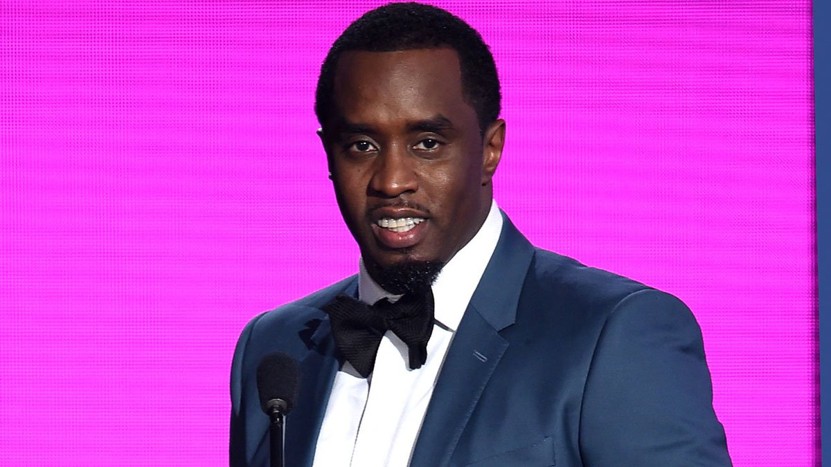 RT @etnow: .@iamdiddy  is giving back in a big way! He's opening a new school in Harlem this fall. https://t.co/94JMG7LmgC https://t.co/Opg…