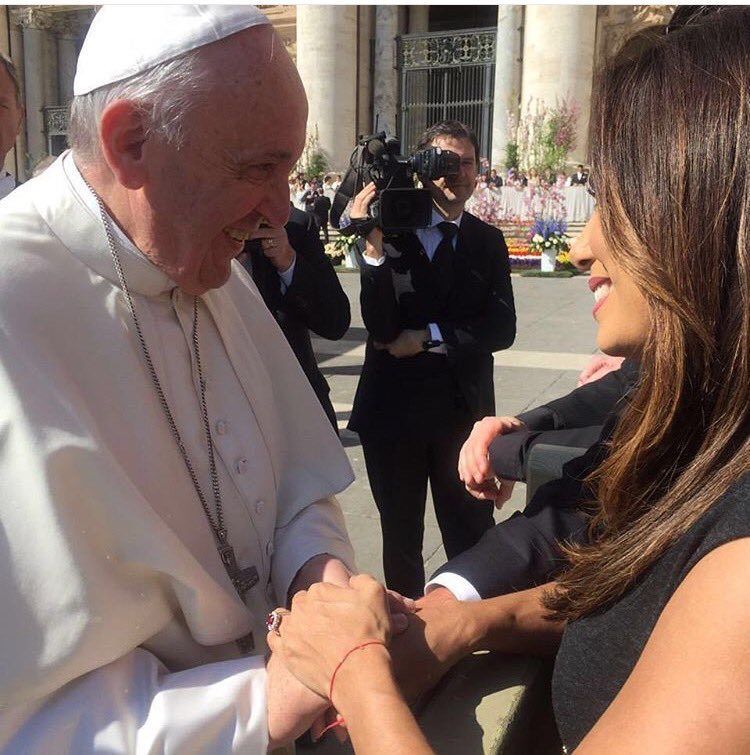 Praying with Pope Francis ???????? #Blessed #Literally https://t.co/tM4kbhUFsr