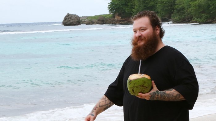 RT @munchies: Watch @ActionBronson get wild in Jamaica in a new 'Fuck, That's Delicious' trailer https://t.co/b4gW8p8X1I https://t.co/dwNgW…