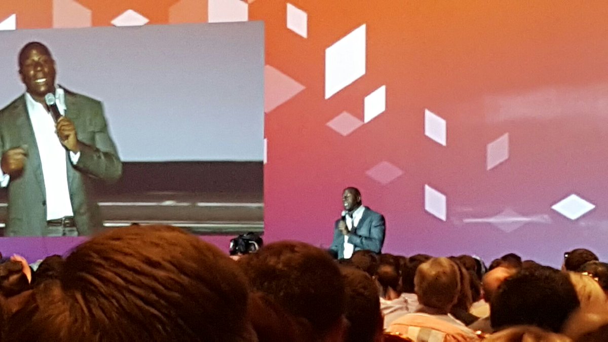 SandeeHart: @paradoxlabs How cool? Magic Johnson keynote speaker tonight! #MagentoImagine #magento https://t.co/zuX20AMNB0