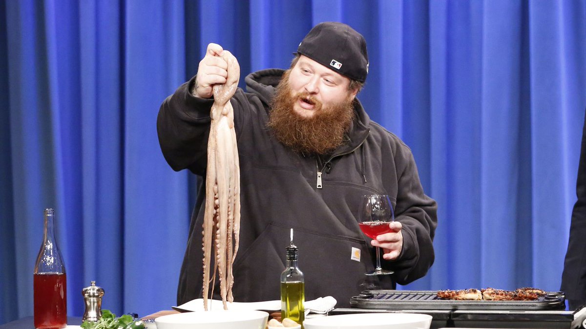 RT @MTVNews: Watch @ActionBronson behead and grill an octupus https://t.co/U2UzTBq2Nw https://t.co/nEBOdTAG8l