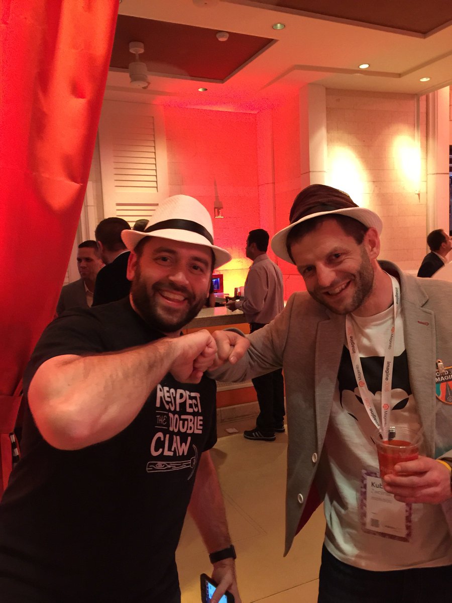 JoshuaSWarren: @benmarks and @snowdog having a great time at “Kuba Libre” night last night! #MagentoImagine https://t.co/6Ew2sFLAoG