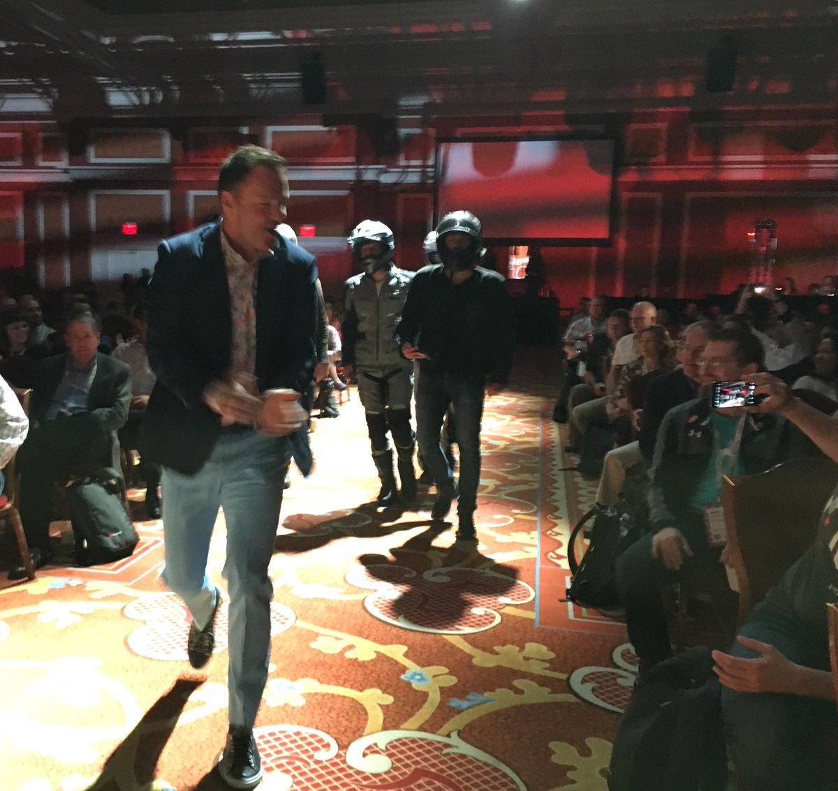 magento: The #roadtoimagine crew make their entrance with @JC_Climbs at the final general session of #MagentoImagine https://t.co/zxBAfCvenv