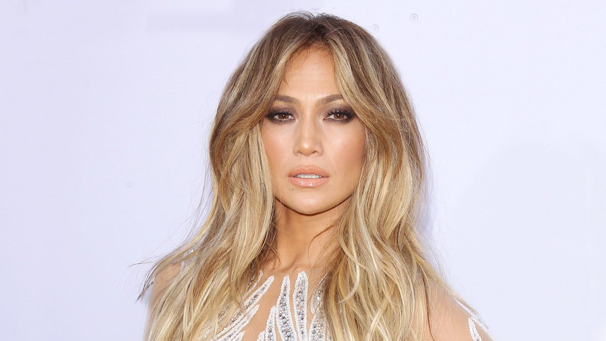 RT @MTVstyle: Here's your daily reminder that @jlo defies time and never ages. Bye! https://t.co/K2FV4ytZBz https://t.co/2ArFb8CGsw