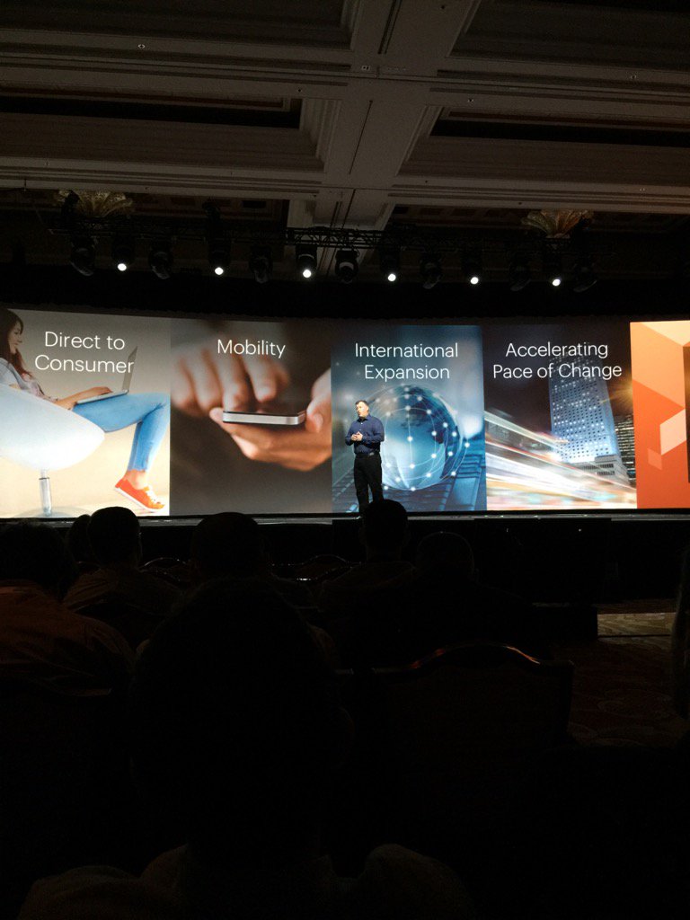 JoshuaSWarren: Key factors the Magento team kept in mind while building v2. @ProductPaul #MagentoImagine https://t.co/WdL23IgWSw