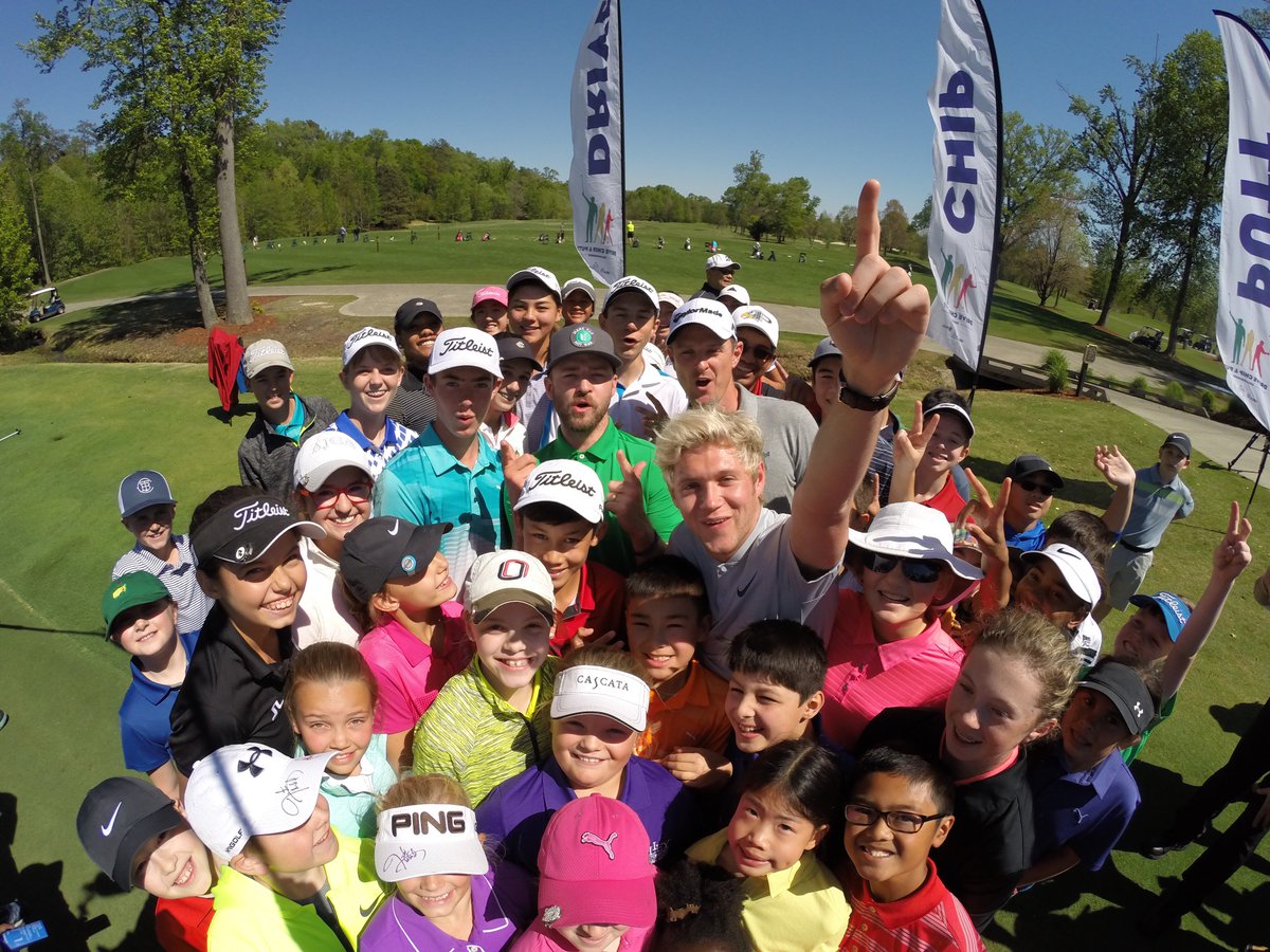 RT @GolfChannel: Today, @NiallOfficial, @JTimberlake & @JustinRose99 surprised @drivechipputt finalists ahead of #DCPFinals tomorrow! https…