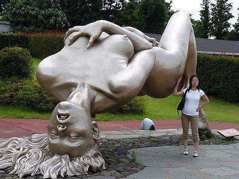 Parque del amor. Korea https://t.co/Zbyy6TH8Fo