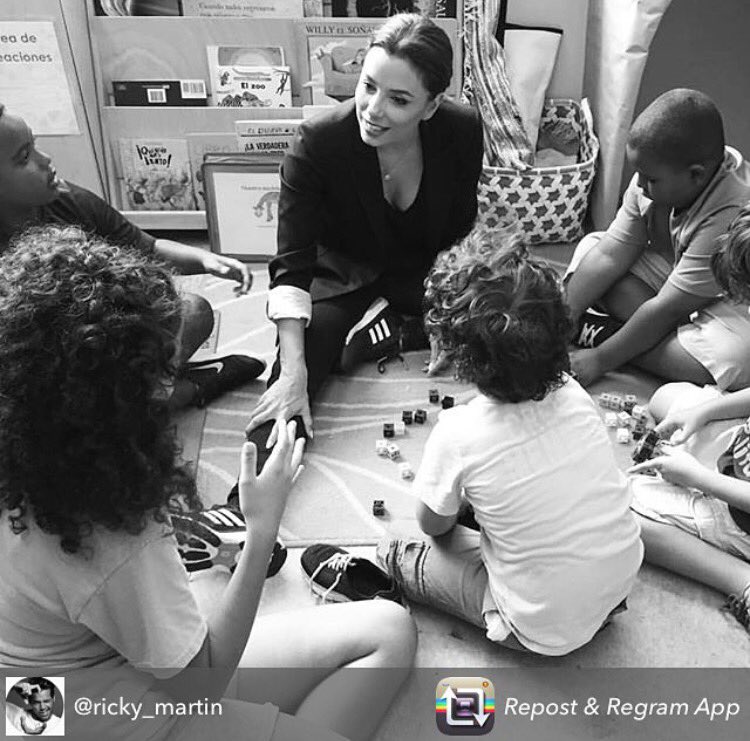 RT @Spain_RM: #Repost from @ricky_martin @evalongoria thank you for visiting #CentroTau. You are amazing! https://t.co/sj9FCboOou https://t…