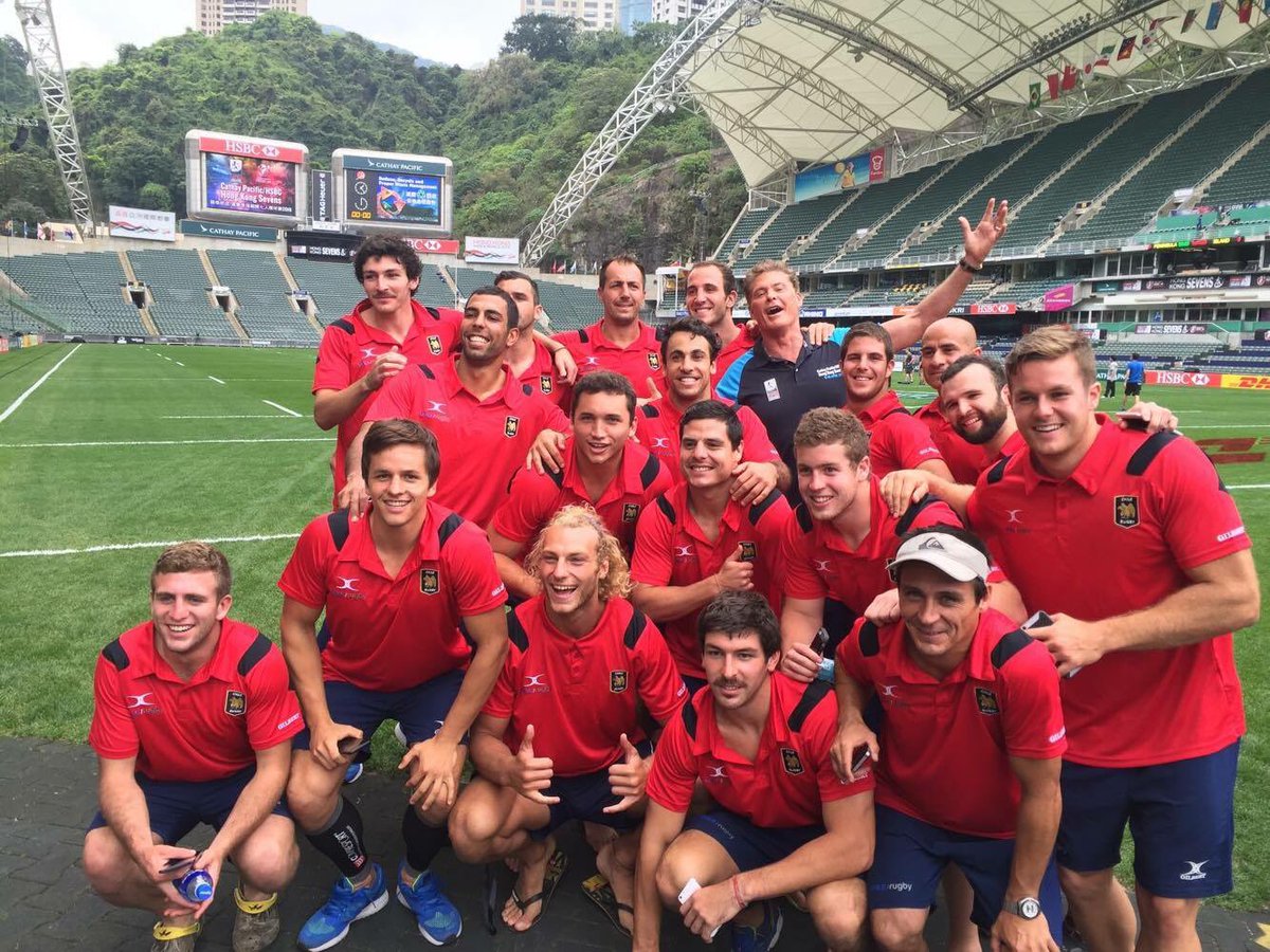 Say hello @chilerugby1 team. Great guys! #HK7s https://t.co/TKEZLYQ3Iy
