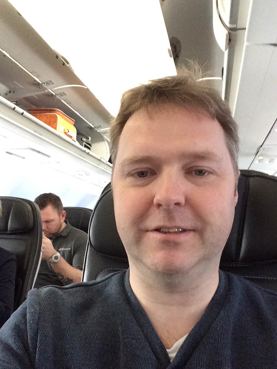 FutureDeryck: I'm on the plane. Next stop errrr Heathrow... Then to Vegas! #RoadToImagine #MagentoImagine https://t.co/XWeyPks8Tt