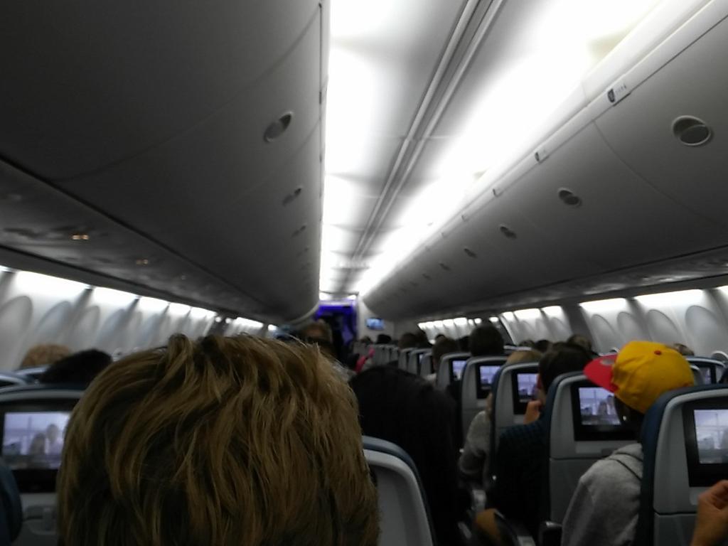 tutnix: Fully boarded in 13 minutes. After 1.5h delay the final step on #RoadToImagine  can be taken https://t.co/BNZJukAF8s