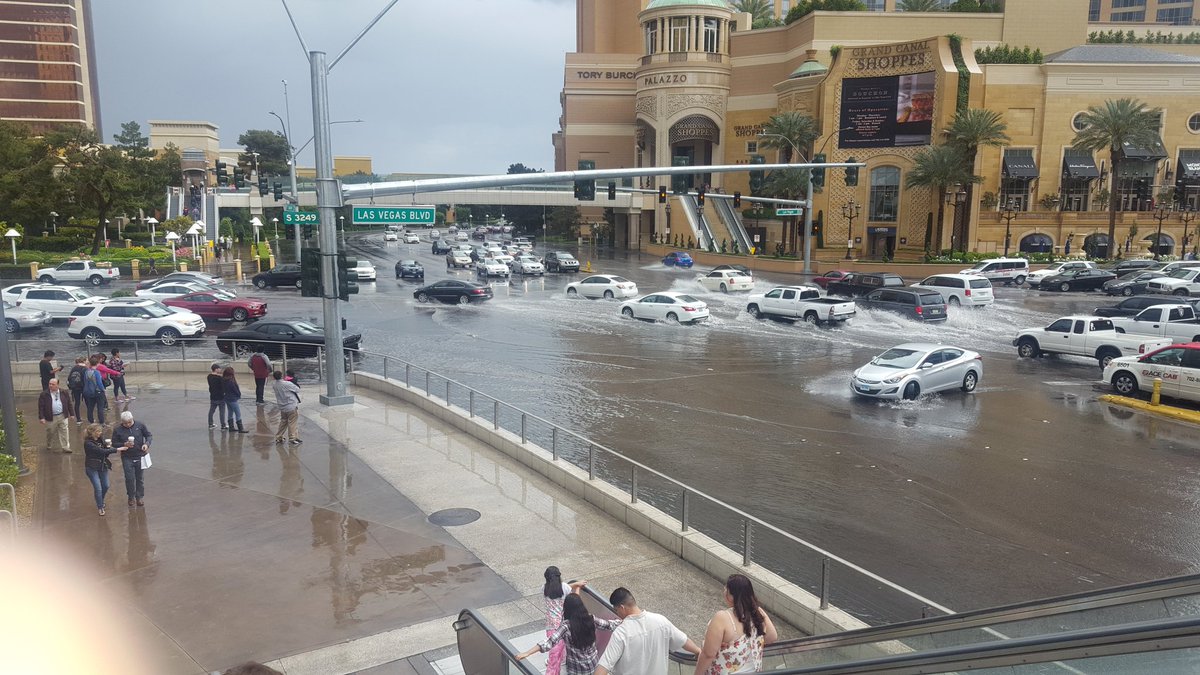 NKukuruzina: Wow!'After rain' Vegas😀 #RoadToImagine https://t.co/dhbGv7Q1X1