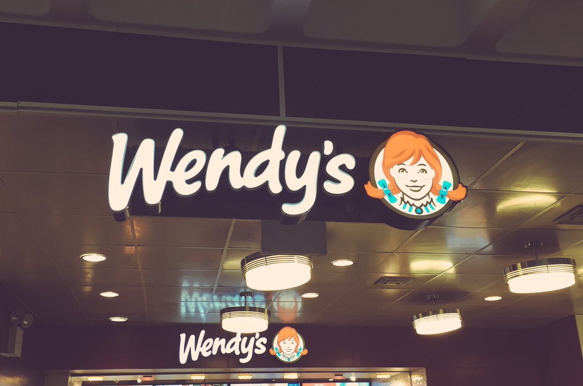iancassidyweb: Delayed in New York, Bad times. At least they have a #wendys 🙌🏻👌#magentoimagine #roadtoimagine https://t.co/KvW13l9Sfp