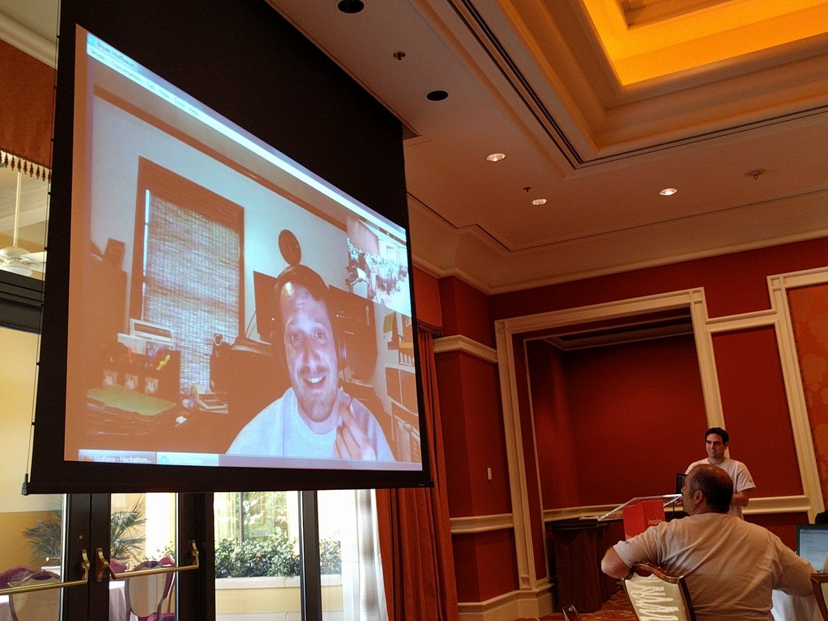 MIdreesButt: @beejhuff  speaking to the #Hackathon audience at #MagentoImagine #PreImagine https://t.co/KUkFVrvg54