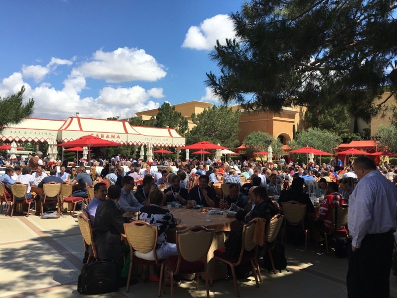 Tryzens: Finally the sun comes out on a packed terrace for lunch @magento #MagentoImagine https://t.co/gFaT7wxyUg