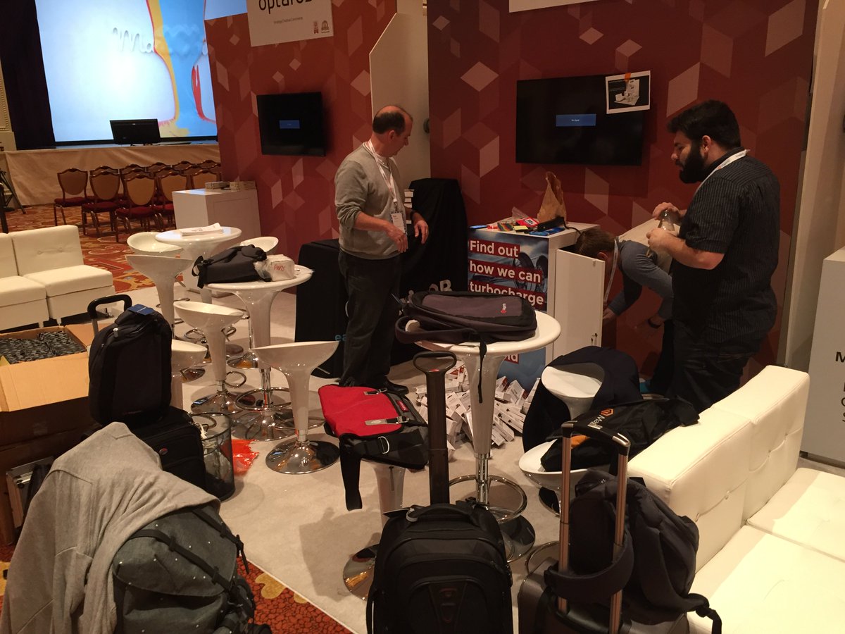 Clustrix: I suppose the #RoadToImagine ends when the show floor opens? We have some cleaning up to do be4 then!#MagnetoImagine https://t.co/kA6xHGQnIq