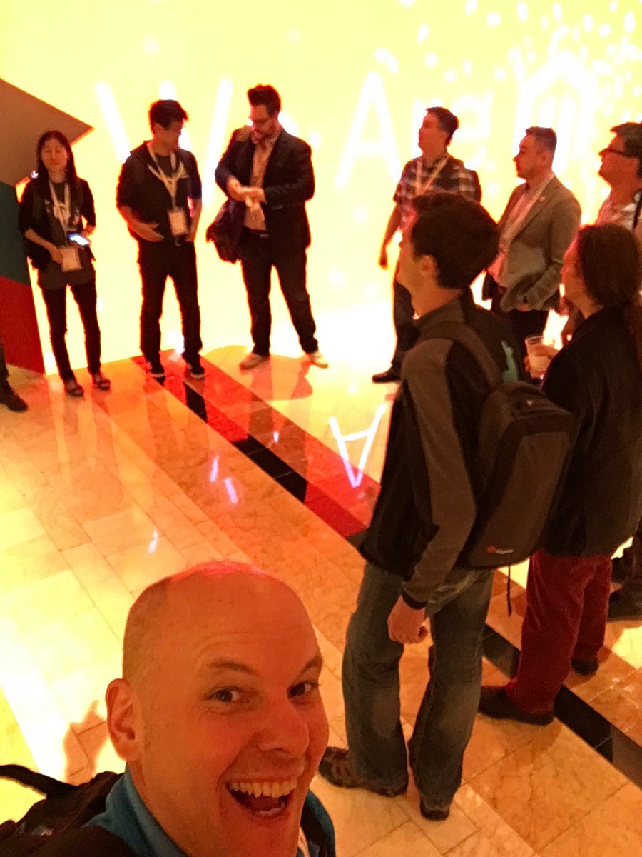 brentwpeterson: Waiting for @VinaiKopp #MagentoImagine https://t.co/JAljEIRJUb