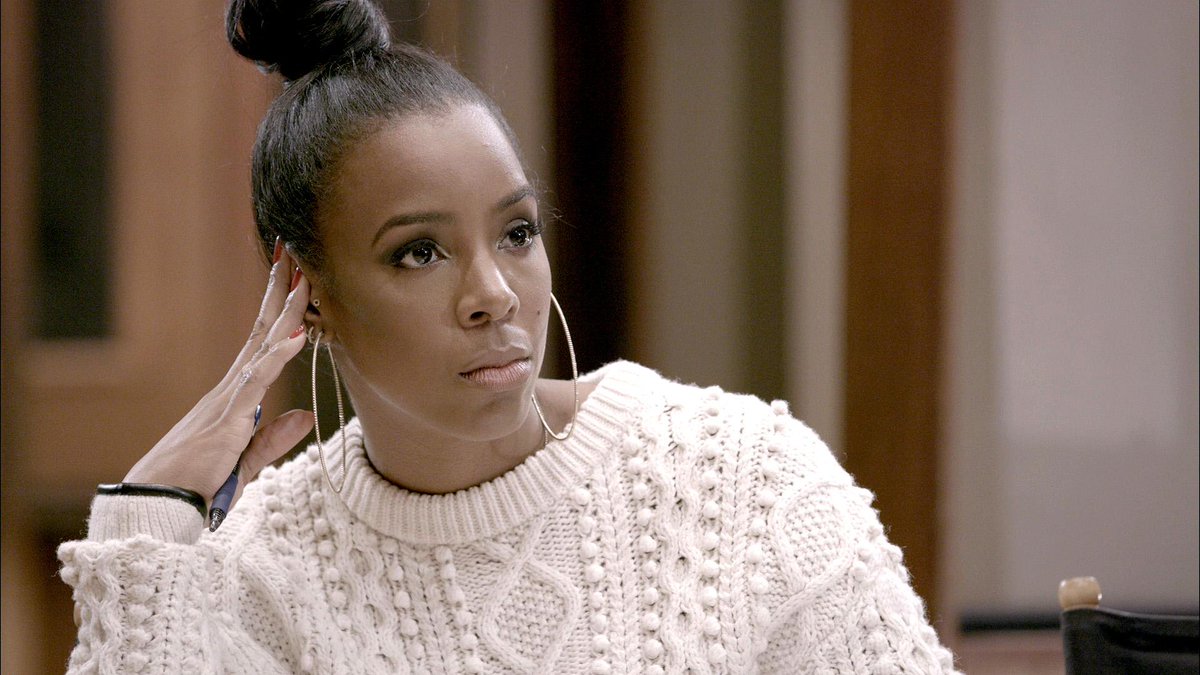 RT @BET: . @KELLYROWLAND name is on the line! These girls better be ready! #ChasingDestinyBET airs TOMORROW at 10P/9c https://t.co/27YMxgAv…