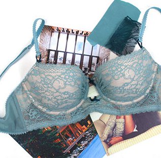 From Aspen to the design room to you! This @HKintimates set was inspired by fun holiday memories https://t.co/Uo2kLdltEs