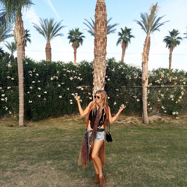 RT @FergieFootwear: #tbt 2015:@Fergie at #Coachella Weekend 1 in BENNIE #ankleboots. #fringeboots #fringebooties https://t.co/hpcNIW5kb9 ht…