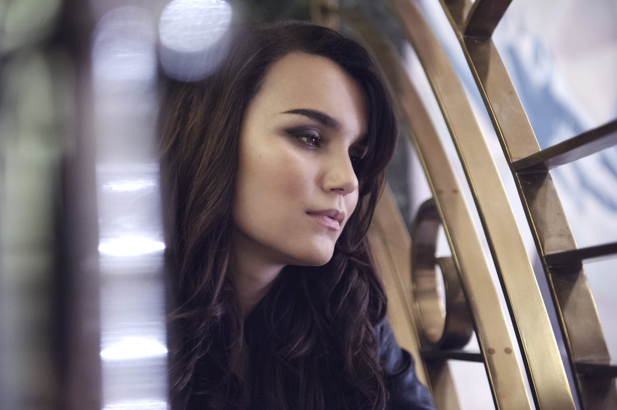RT @SamanthaBarks: Now available via @amazon pre-order my new album and check out the full track listing!!! 
https://t.co/hwdqGzMy24 https:…