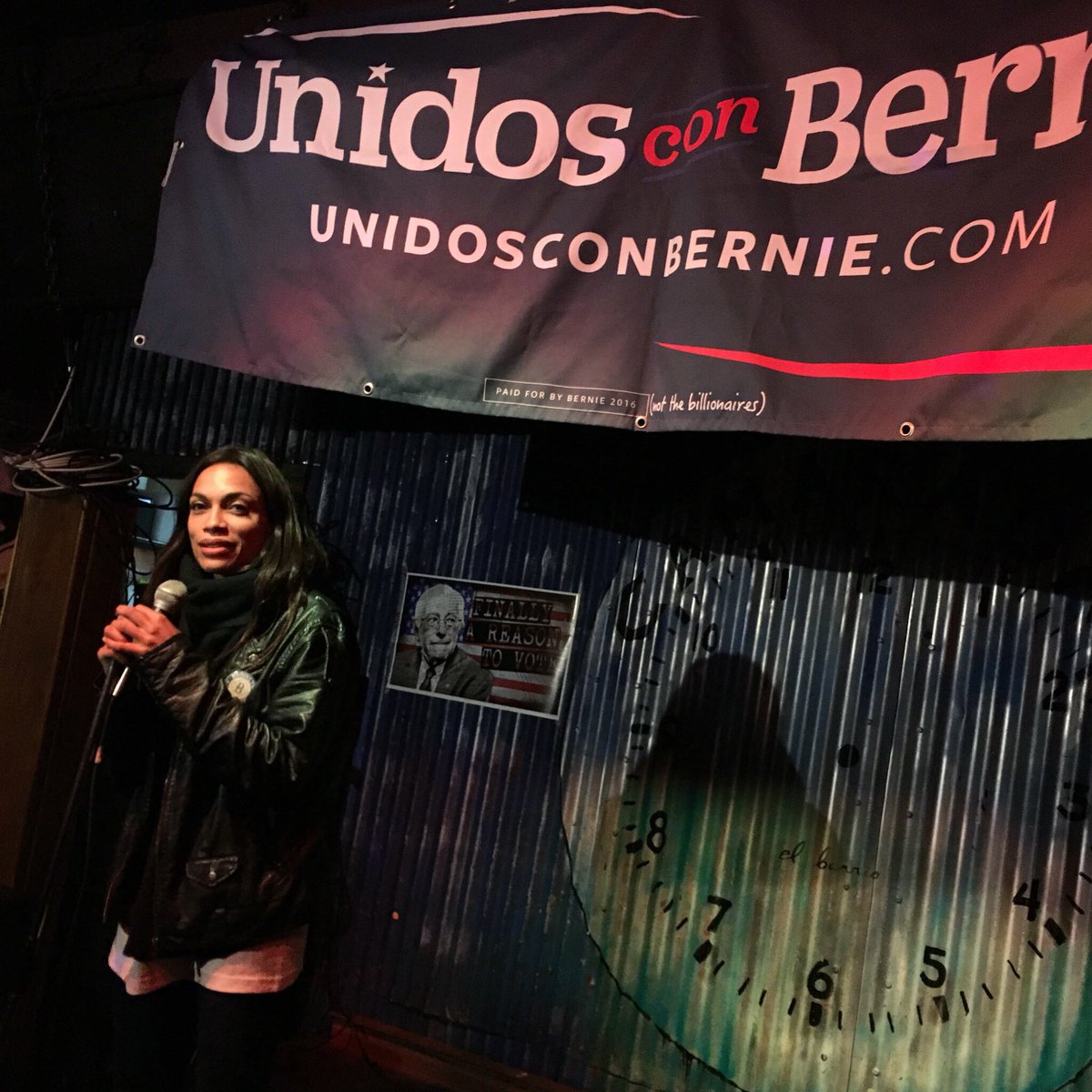 RT @DOUBTMYPROGRESS: .@RosarioDawson is speaking to volunteers at @Camaradas115 in El Barrio!

#UnidosConBernie #FeelTheBERN https://t.co/o…