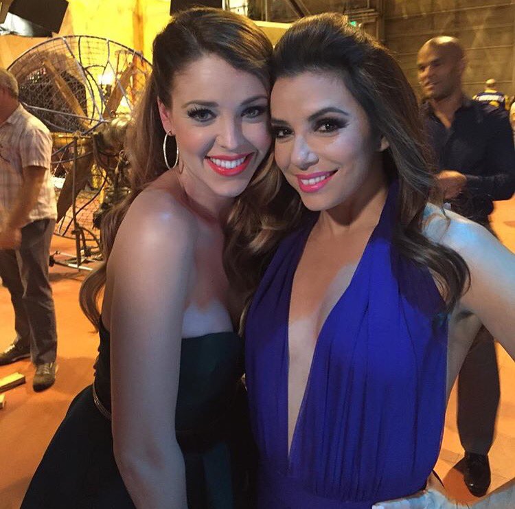 Happy bday to the beautiful @jadyndouglas! So happy you're in my #Telenovela family! I wish you much happiness!! ❤️ https://t.co/itfwWNWkS7