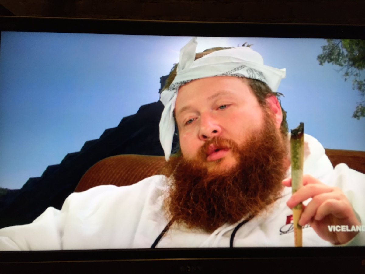 RT @jdharm: When you have an hour, find the Action Bronson 420 Ancient Aliens special on https://t.co/9LsMXEJZgu - great TV. https://t.co/W…