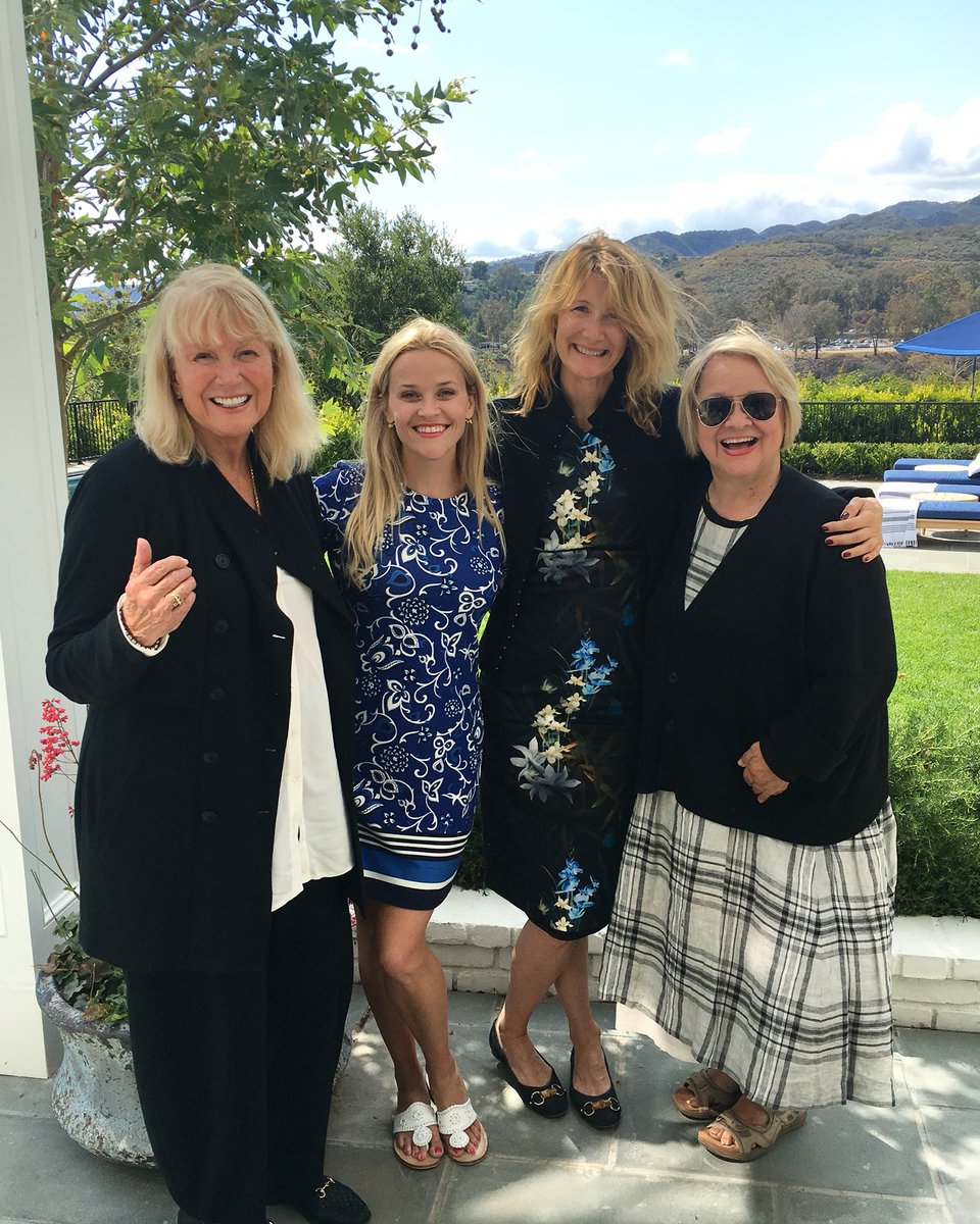 Nothing better than #MothersDay with @Diane_Ladd, @LauraDern and my own sweet mom ❤️ ...
https://t.co/c3orHLMACD https://t.co/kSeHFmzg35
