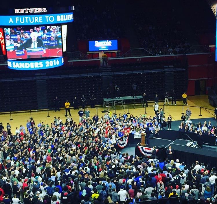 RT @People4Bernie: This is what democracy looks like. Thanks Rutgers for showing the world how to #FeelTheBern https://t.co/AZQ4er0W92